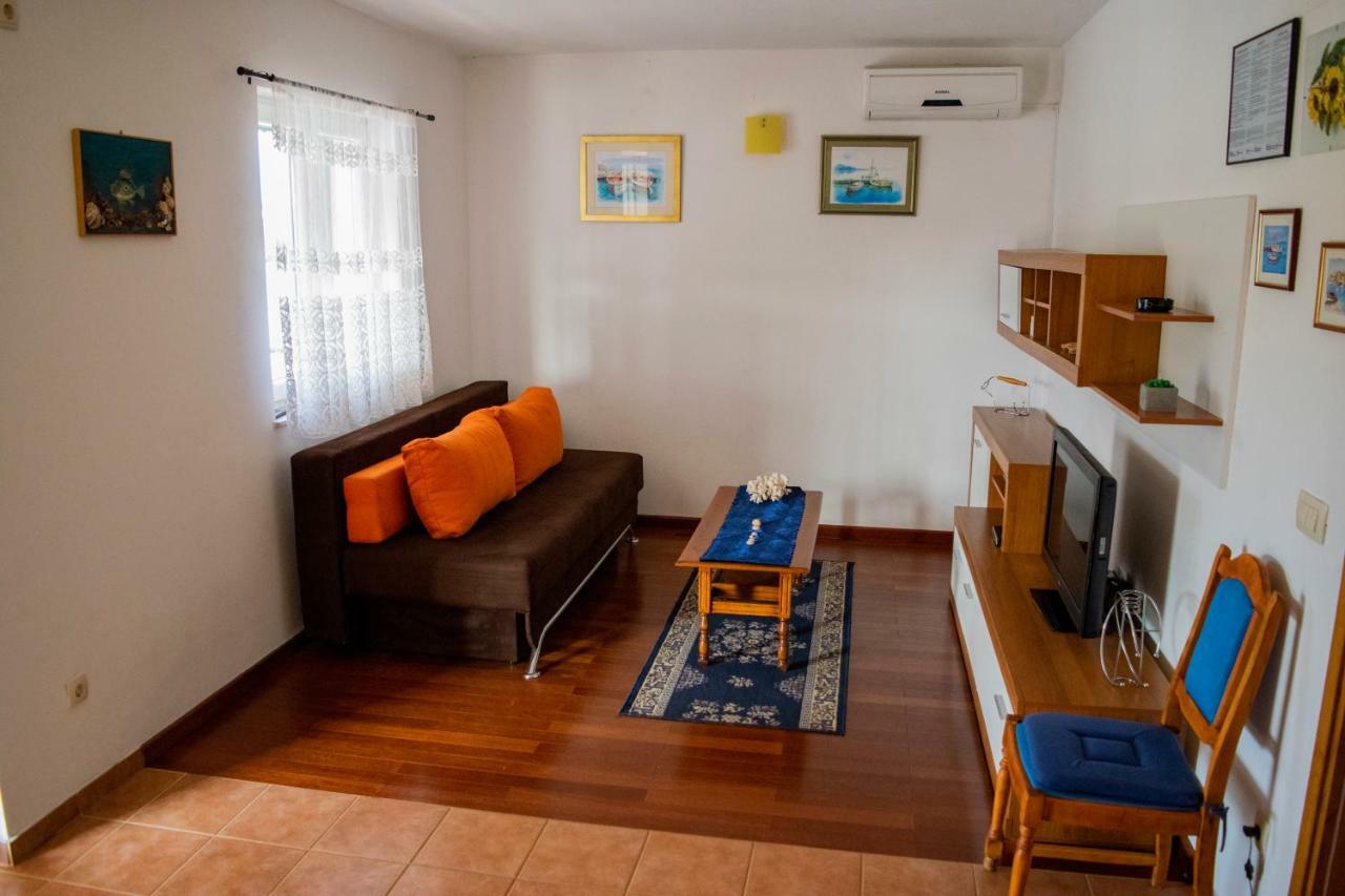 Kuca Za Odmor Dijana Villa Gornje Selo Ngoại thất bức ảnh